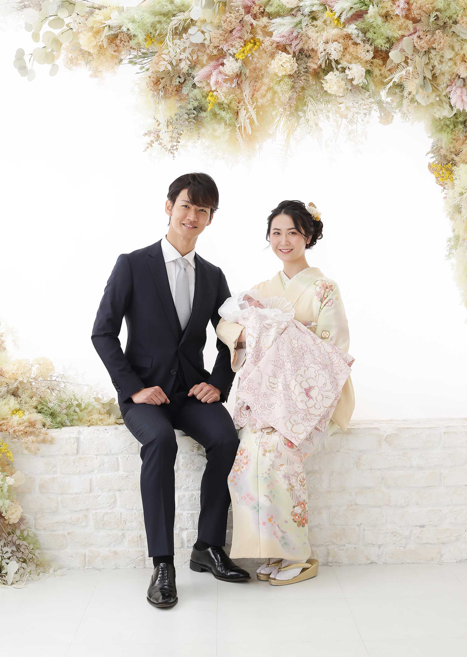 2022年記載 お宮参りでのママ、パパの服装についての参考記事。公式 出張撮影なな