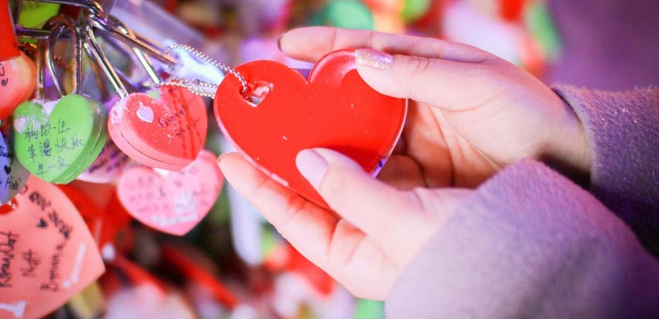 ポリアモリーとは？意味の解説や診断チェックについても紹介。愛の形は人それぞれある。自分らしく生きるプロジェクト