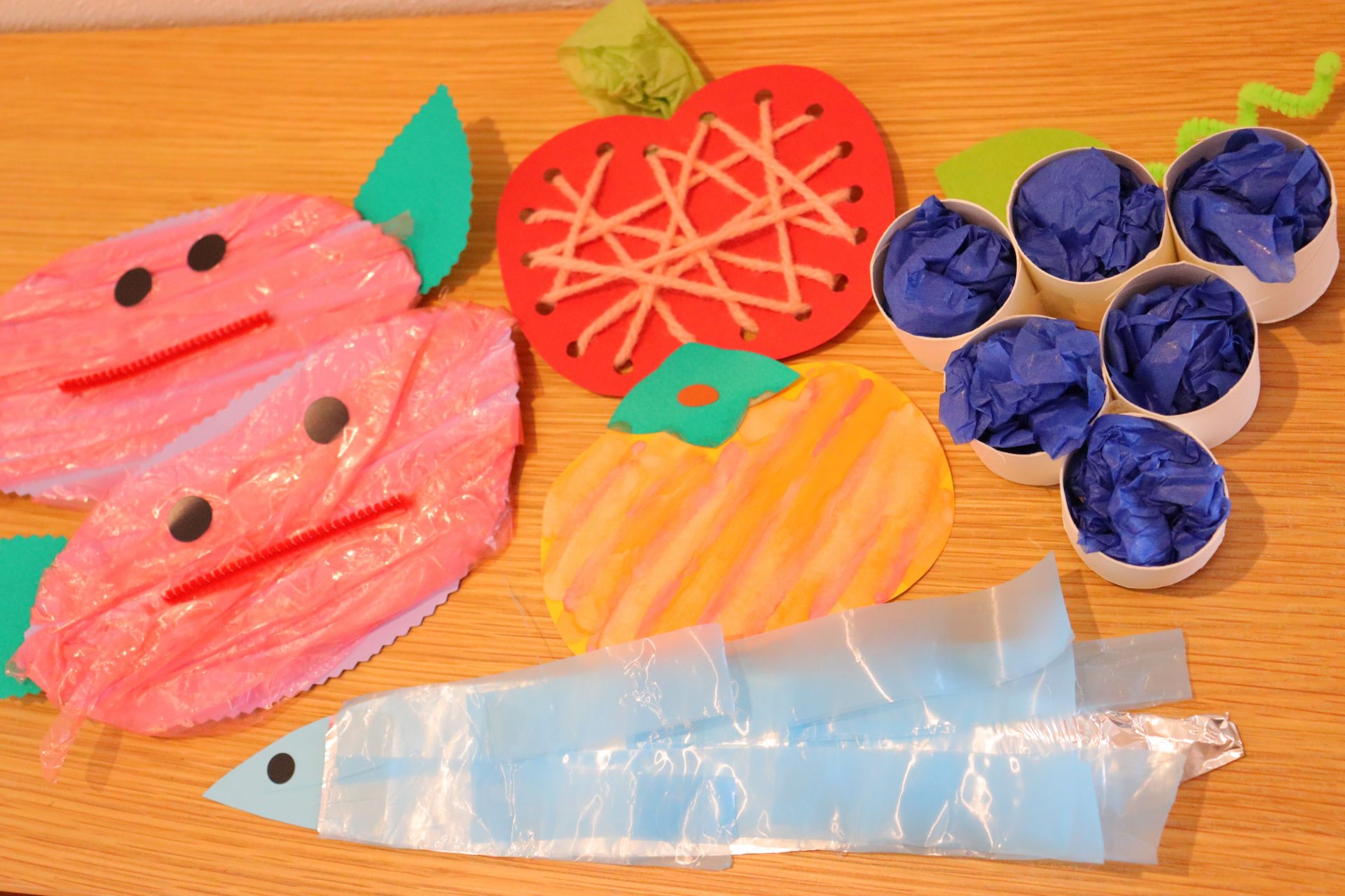 幼稚園・保育園 ９月食欲の秋！ぶどうだいすき絵画・製作