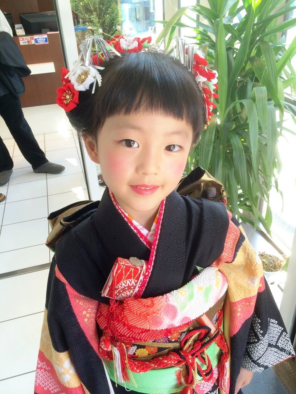 七五三 人気ヘアスタイル紹介①スタジオキャラット七五三・お宮参り・成人式・マタニティフォトの写真撮影