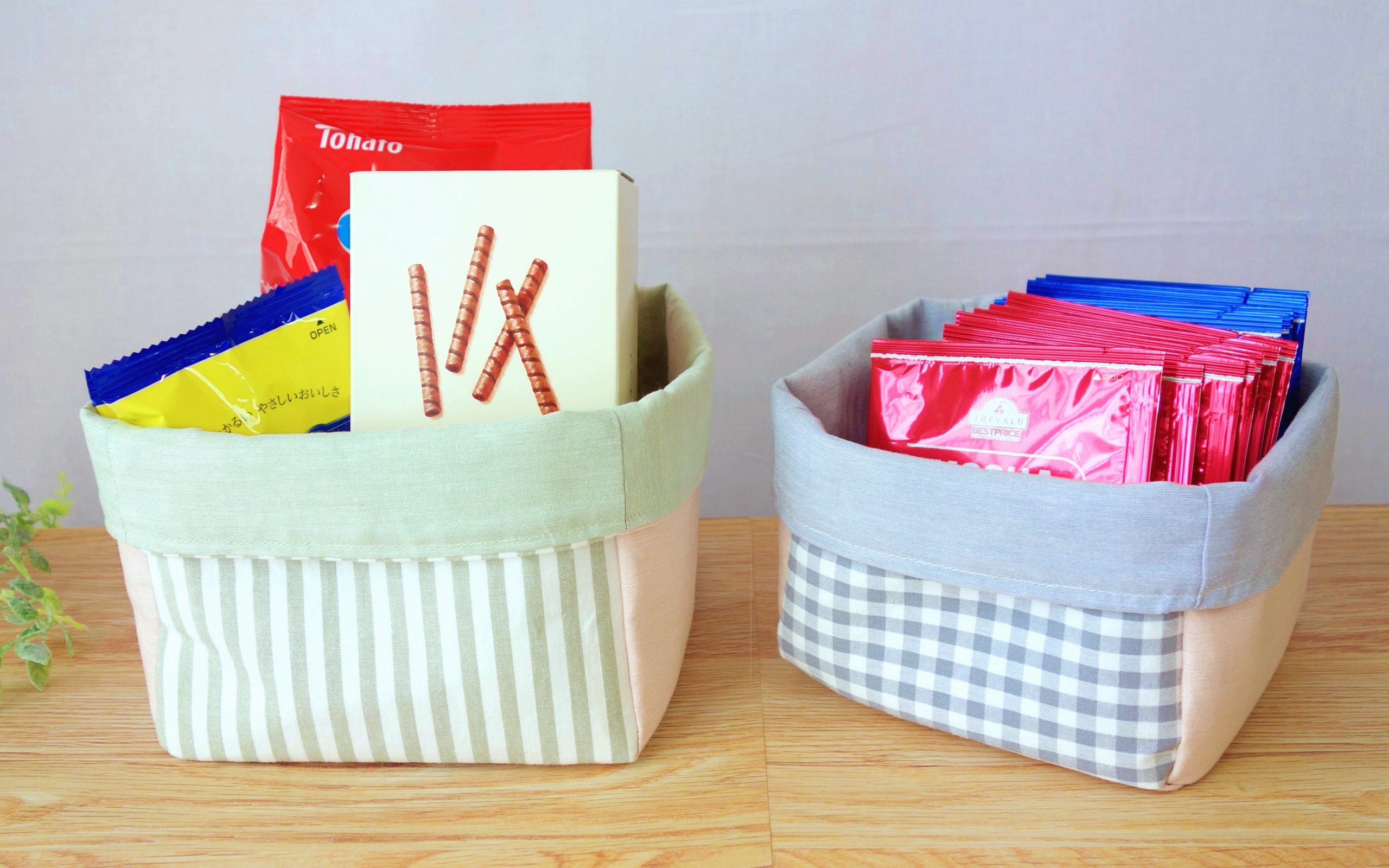 可愛いハギレが溜まってきたのでコースター作りました😊 ・ ・ ・ハンドメイド作品ハンドメイドすきな人と繋がりたいハンドメイド布雑貨ハンドメイド布小物布小物 布雑貨 キッチン小物 コースター お茶 コーヒー ハギレ はぎれパッチワーク パッチワーク風