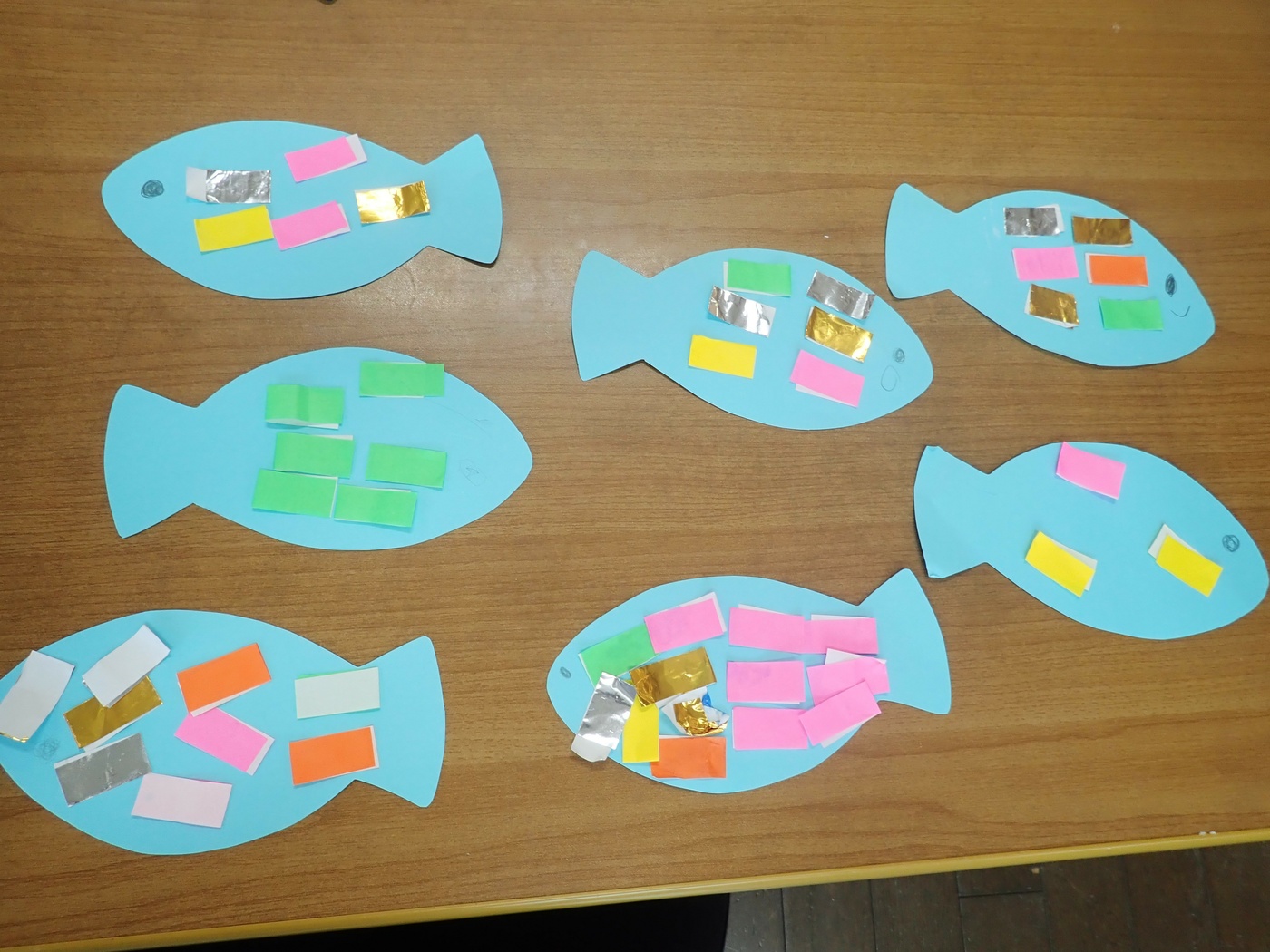 型紙付き 魚釣りごっこで遊ぼう！お魚＆海の生き物製作HOKET MAGAZINE子ども向け工作・ワークショップ情報株式会社HOKET