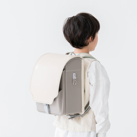 白いランドセルは後悔する？ベージュ色の汚れ対策、モデル一覧