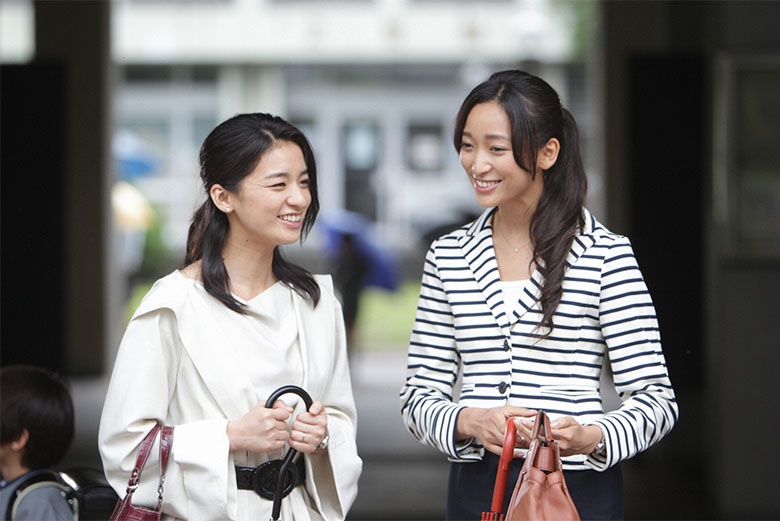 スカイキャッスル』はママ友版パワーゲーム 『名前をなくした女神』『夜行観覧車』と比較Real Soundリアルサウンド 映画部