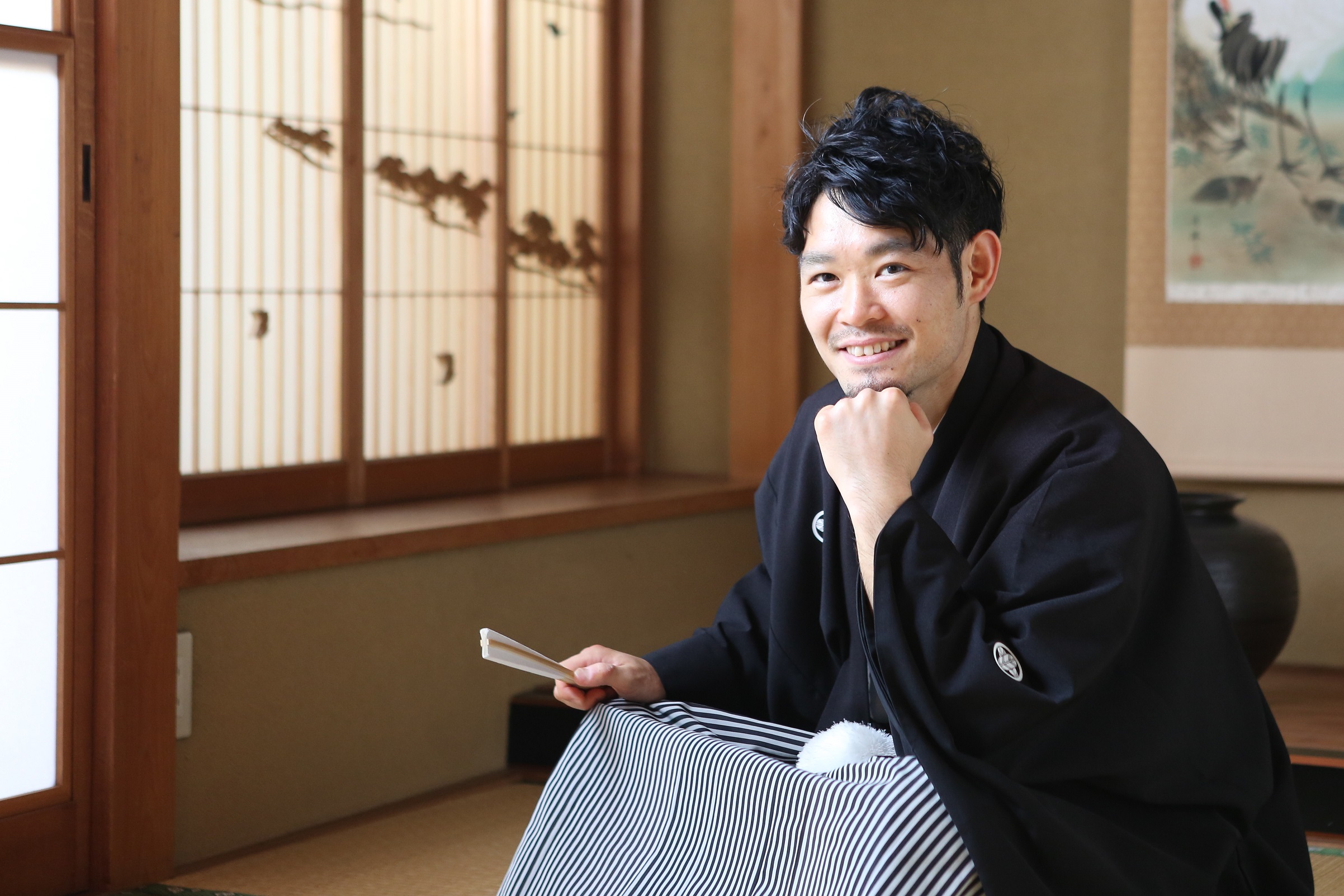 フォトウェディングの新郎和装の基本種類・家紋・色・小物を紹介おすすめの写真スタジオが見つかる写真館アワード