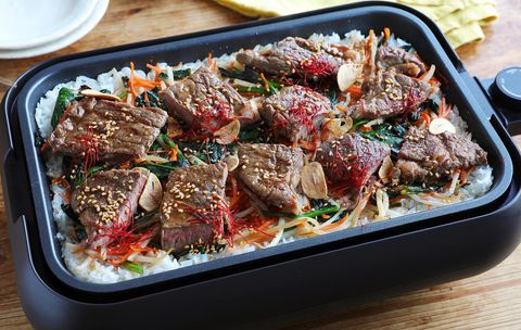 お誕生日は明日だけど平日なので💥 週末に少し早めのパーティーやりました🥳 . リクエスト通りに用意したら 見事に肉祭り🍖🍖🍖 ケーキは大好きなカナヲ&胡蝶姉妹✴️ 誕生日パーティーパーティーパーティー料理大皿料理パーティーメニュー肉だらけ