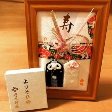 学校給食を食べる女の子 02482000032 の写真・イラスト素材アマナイメージズ