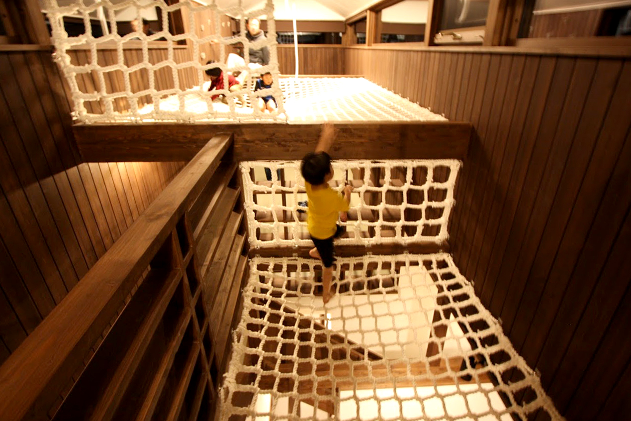 幼児の感覚統合トレーニング機器 丸木橋のおもちゃ バランストレイル触覚ボード 体幹 トレーニングこども室内運動 おもちゃ 小学生 アスレチック 子供用大人用 室内遊び おうち時間 室内 遊具