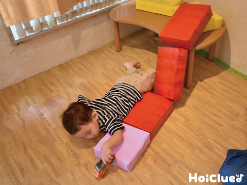 簡単工作「牛乳パックバス」おうちでも楽しめる子供の遊び方はにゃ！☆手作りおもちゃ箱☆ 牛乳パック等で簡単工作