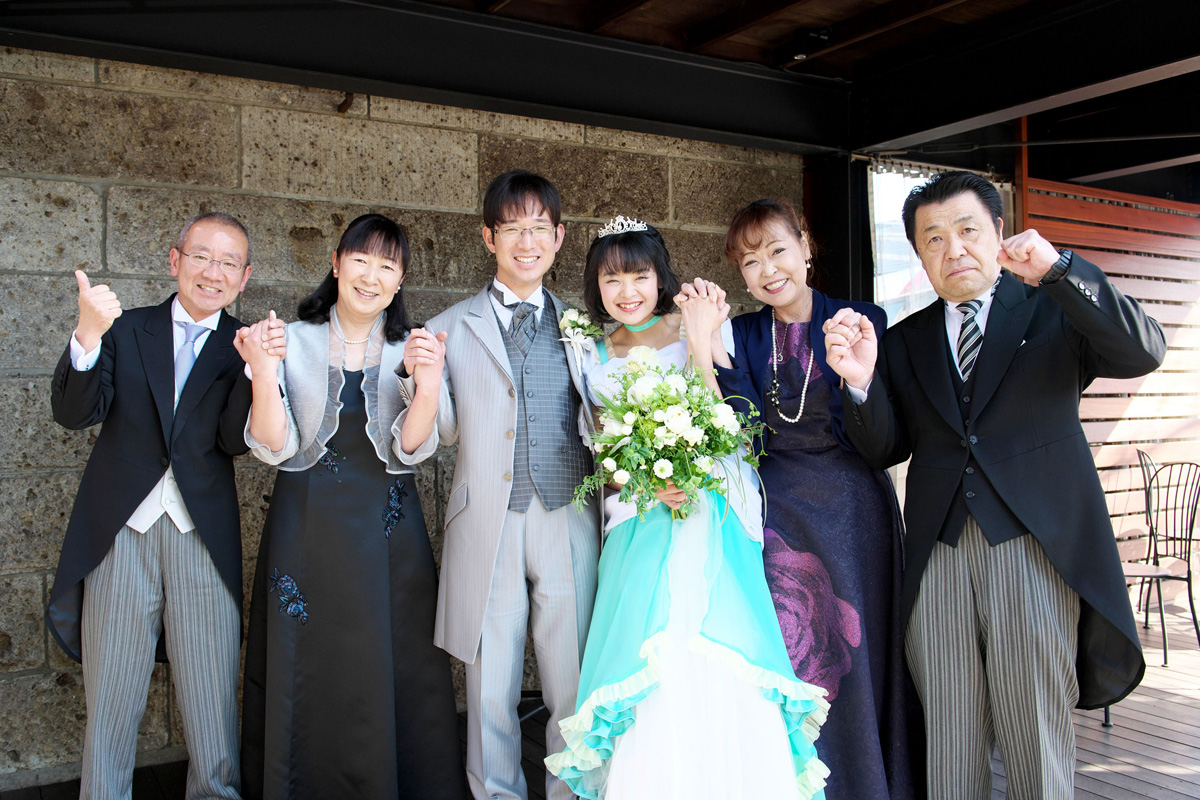 結婚式で母親が着る黒留袖の着こなし和装のマナー結婚式場の選び方