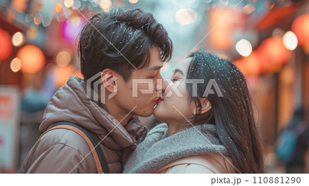 今日好き」小國舞羽＆Bao“まうバオ”カップル、キス寸前至近距離で密着 TGC松山2024- モデルプレス