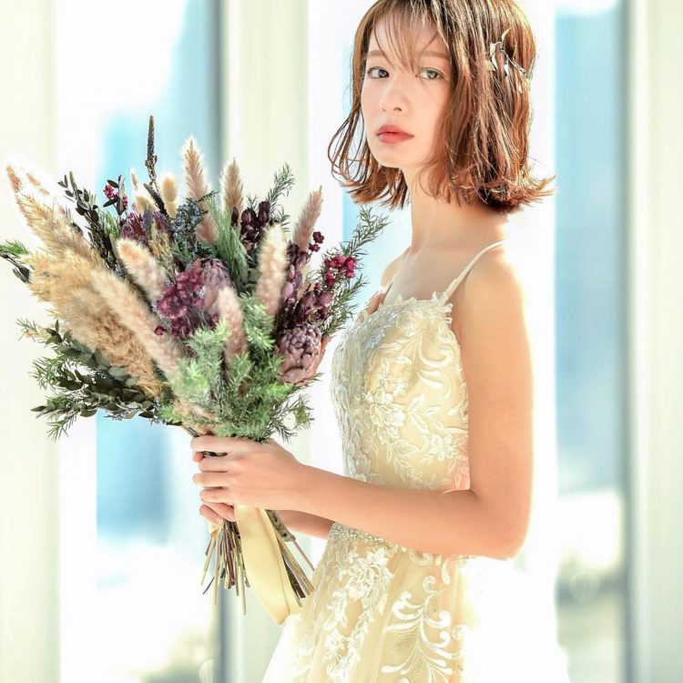 洋装ヘアスタイルデコルテフォトグラフィー前撮り・フォトウェディング