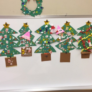 10分で簡単クリスマスツリー！ぐちゃぐちゃ塗り絵がアートにVERY