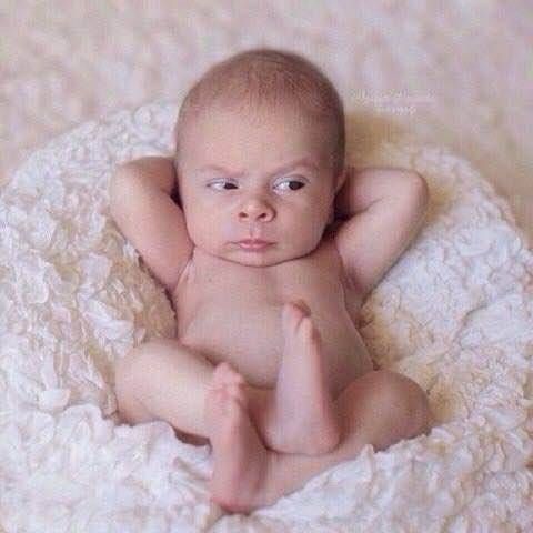 突然の変顔で母親を笑わせようとする赤ちゃんがめちゃくちゃ面白い!!コモンポストムービ