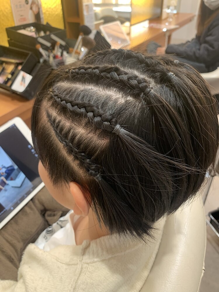 卒園式、入学式の短めのボブヘアアレンジ３選 ミニクリップやカチューシャ使いがカギ！結婚式などハレの日にも使えるアレンジアイデアHugKum はぐくむ