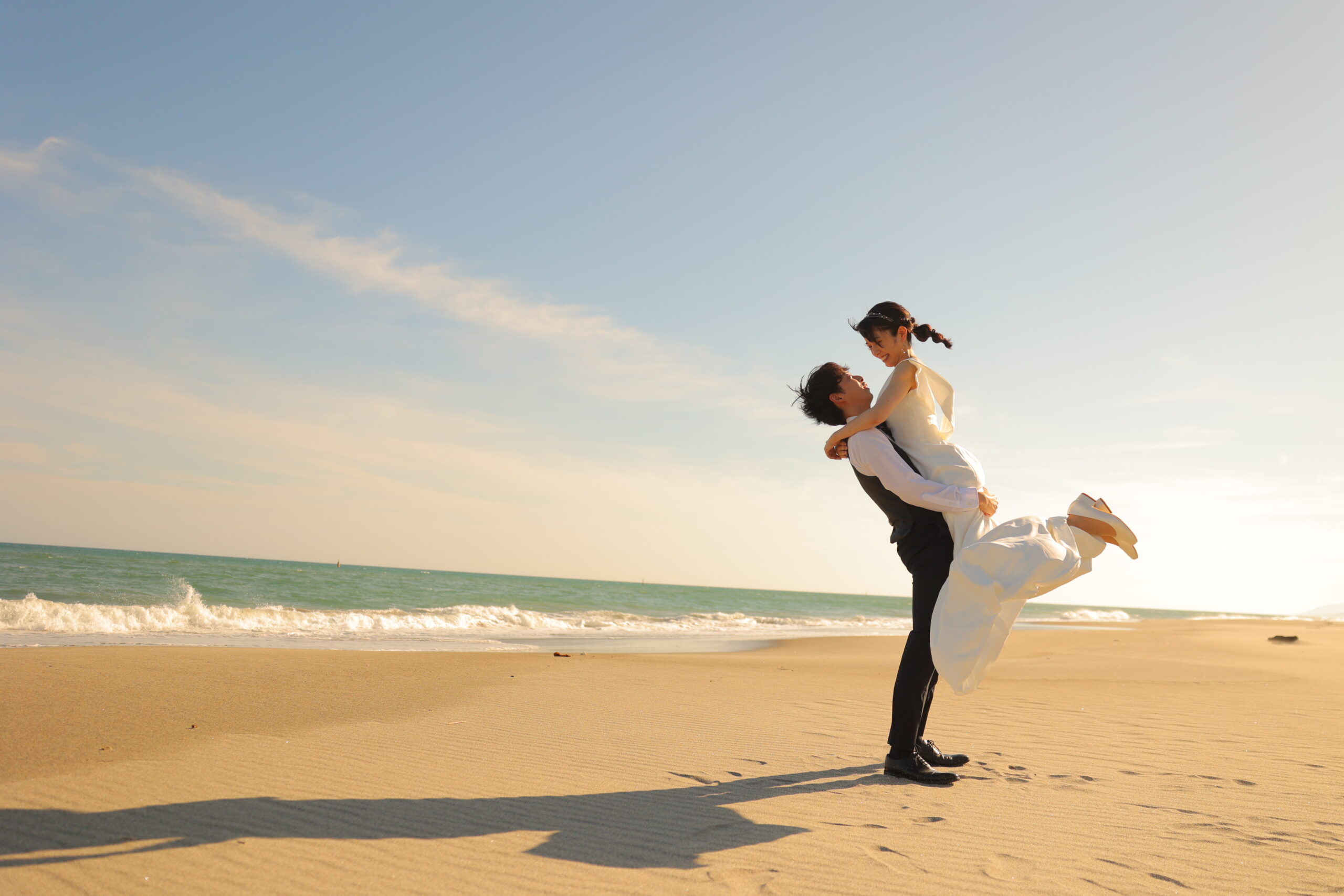 お姫さま抱っこポーズ - CLIP STUDIO ASSETS