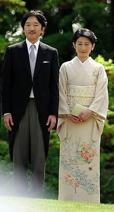 別格の品格の雅子さまの着物姿 園遊会でもてなしの心あふれる着こなしを歴史文化学研究者が解説AERA DIGITAL アエラデジタル