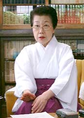 女性神主の写真素材 - PIXTA