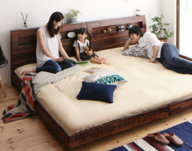 子供と一緒に寝るベッド! 年齢別選び方＆おすすめ5選。添い寝中ママ必見