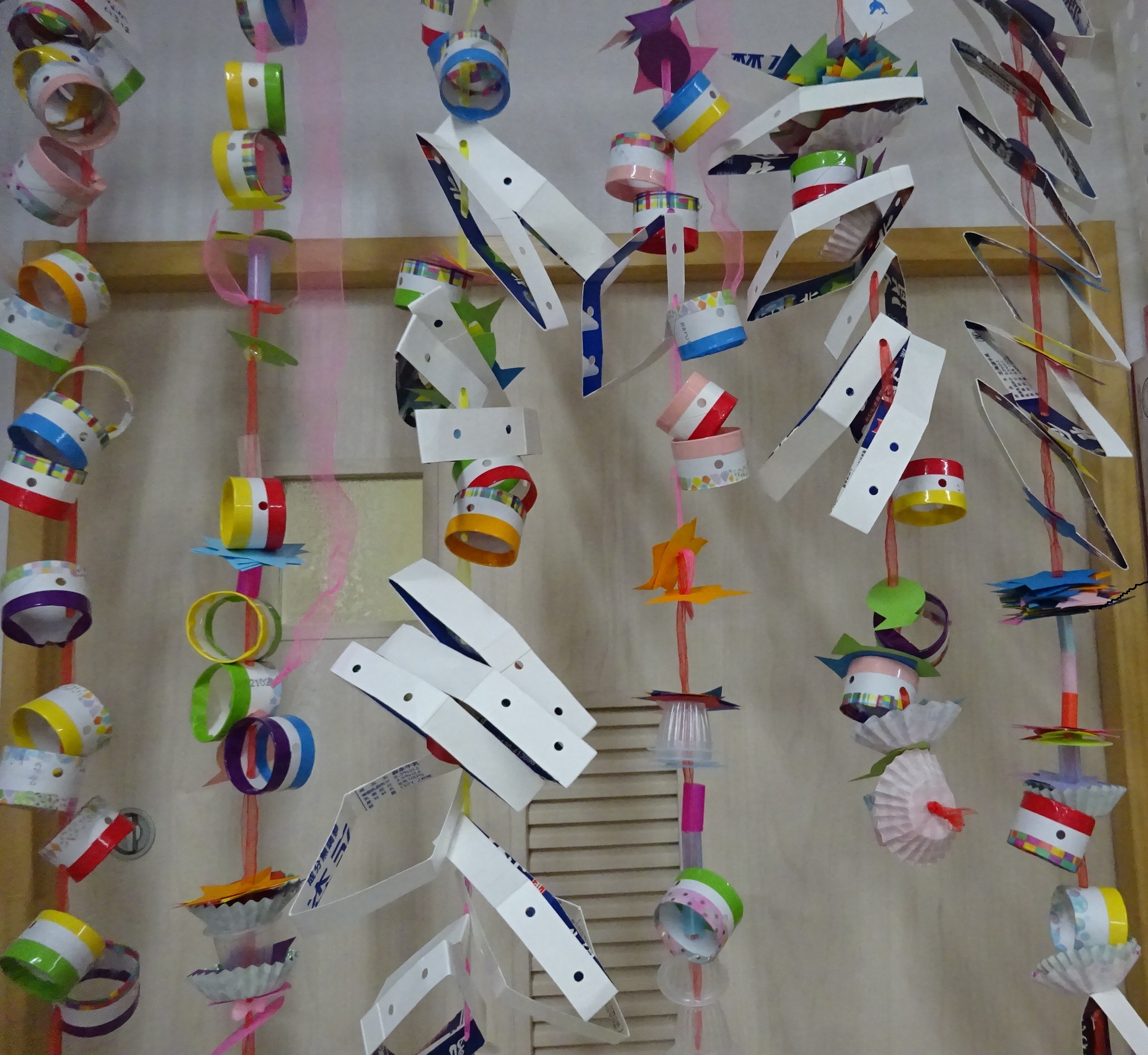 保育士の 手作り おもちゃ 靴紐通し くつひも練習 ハンドメイドの通販 by やんちゃりかラクマ