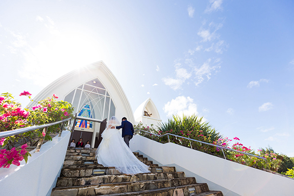 沖縄離島に初の独立型チャペル誕生！結婚式・披露宴の準備All About