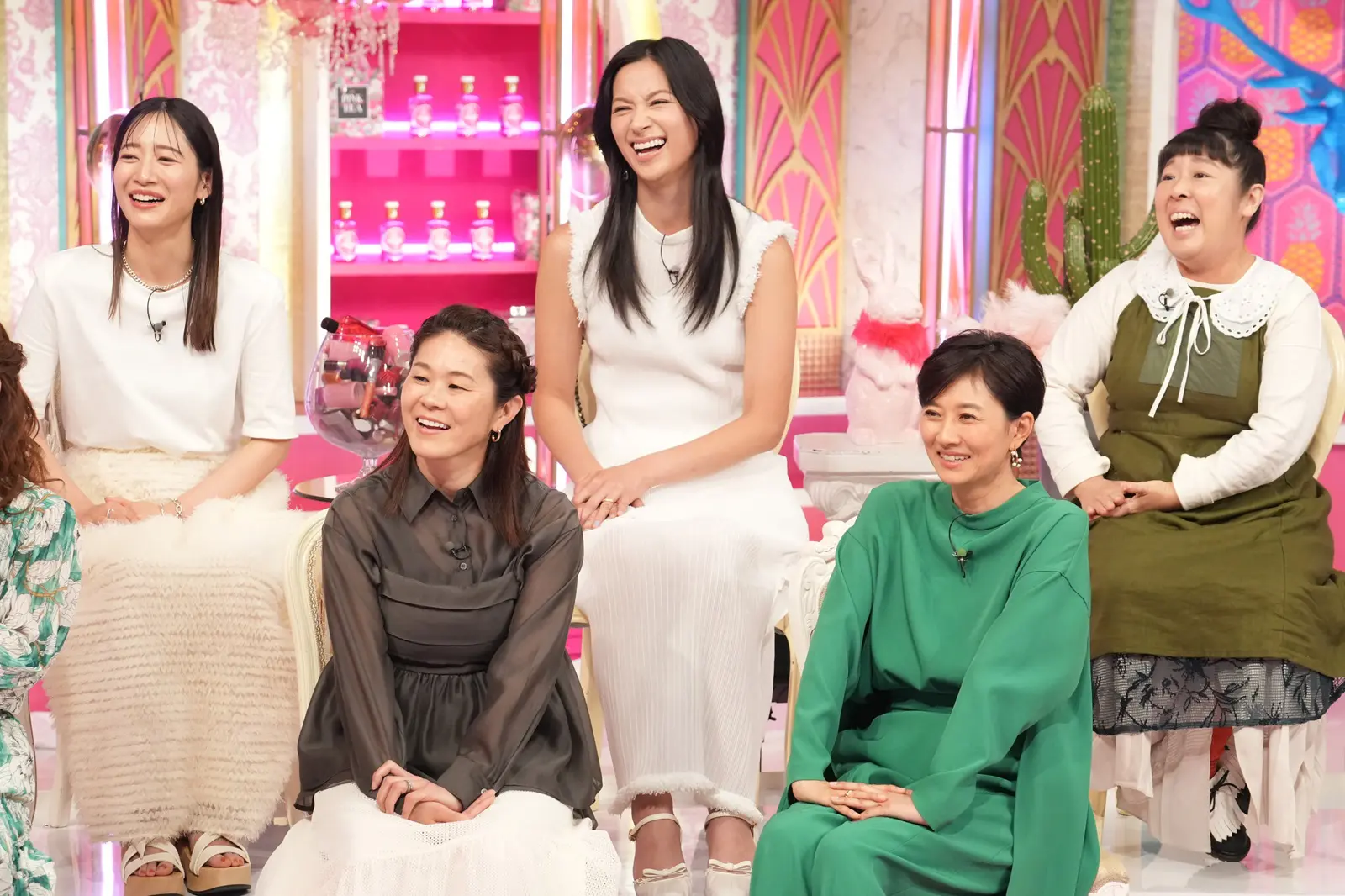 澤穂希さん、４４歳現在の姿 竹下佳江さんと女子会２ショットに反響「かっこよすぎ」「レジェンドお２人」 - スポーツ報知