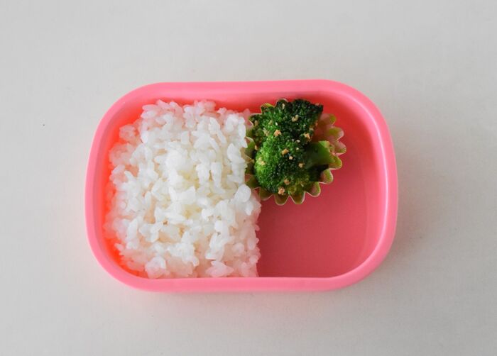 おにぎりのお弁当の詰め方