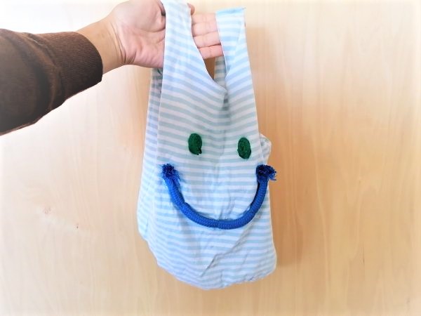 服のアルバム＊サイズアウトした服をリメイクして可愛くインテリアに - メルカリ