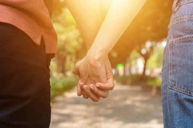 カップル腕組み」の写真素材2,332件の無料イラスト画像Adobe Stock