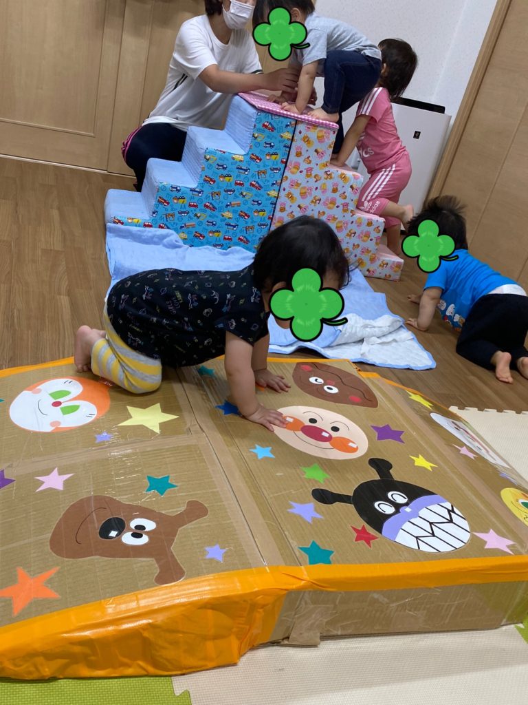 2歳児 雨の日の室内遊び☂東京・千葉にある認可・認証保育園ならぽけっとランド