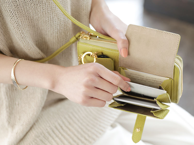 パパママ1000人が選んだスマホケース！ハード、ソフトタイプをおさえて1位に輝いたのは！？HugKum はぐくむ