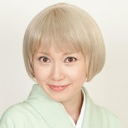 澤田泉美さんのインスタグラム写真 -澤田泉美Instagram 「明けましておめでとうございます🎌 本年もどうぞ宜しくお願い致します!コロナ禍が続いておりますが、 皆様が本年も健康に過ごせますよう 心よりお祈り申し上げます🙇♀️💕2021 ご挨拶あけまして