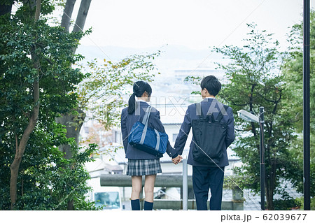 cocoa¨̮♡Kurea's Instagram profile post: “めちゃくちゃ楽しい撮影でした🤍🕊 photo📷@2525photo_day学生カップル高校生中学生カップル彼氏彼女制服デート青春フォトグラフ作品撮りモデル15yearsold”