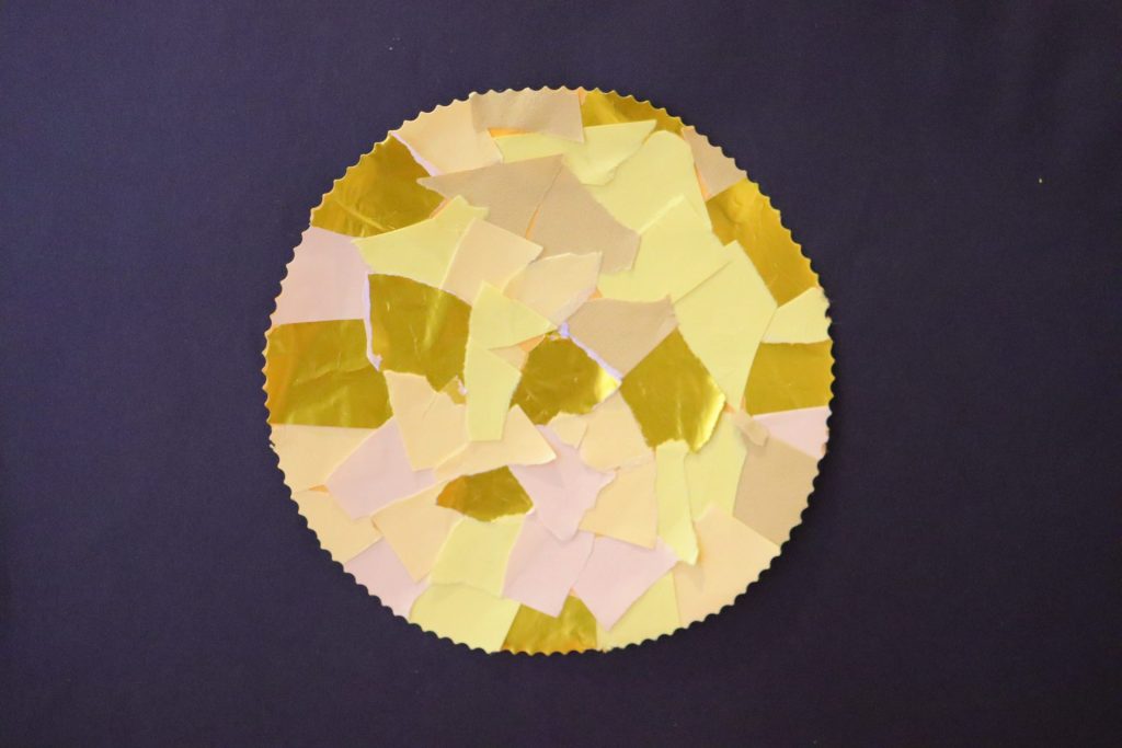 2歳頃からの透け感かわいいお月見制作保育士の日常