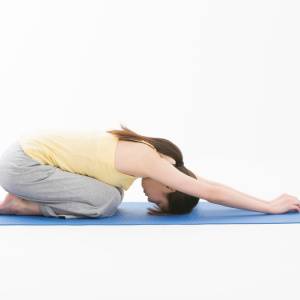 Amazon.co.jp: 連写ポーズ ライブラリー 子供編: 究極アングル＆決定的瞬間満載！！人物ポーズフォトブック: 連写ポーズライブラリー編集部:本