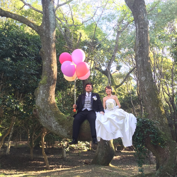 バルーンを使って、もっと楽しく！前撮りアイデア🎈✨ EmoLy ウェディング前撮りEmoLy エモリー