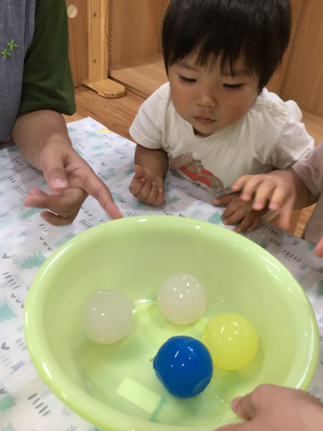 1歳半の子供が夢中で遊ぶ!室内遊びにマストのおもちゃ15選ママびよりウェブ