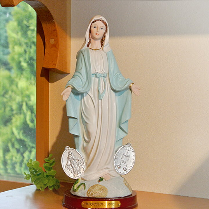 聖母マリアの誕生日 : 静かな音楽