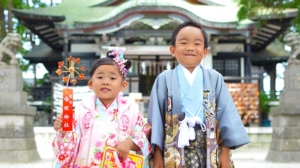 戌の日の服装を男性・女性別にチェック！季節感のある装いで安産祈願をこども写真館スタジオアリス写真スタジオ・フォトスタジオ