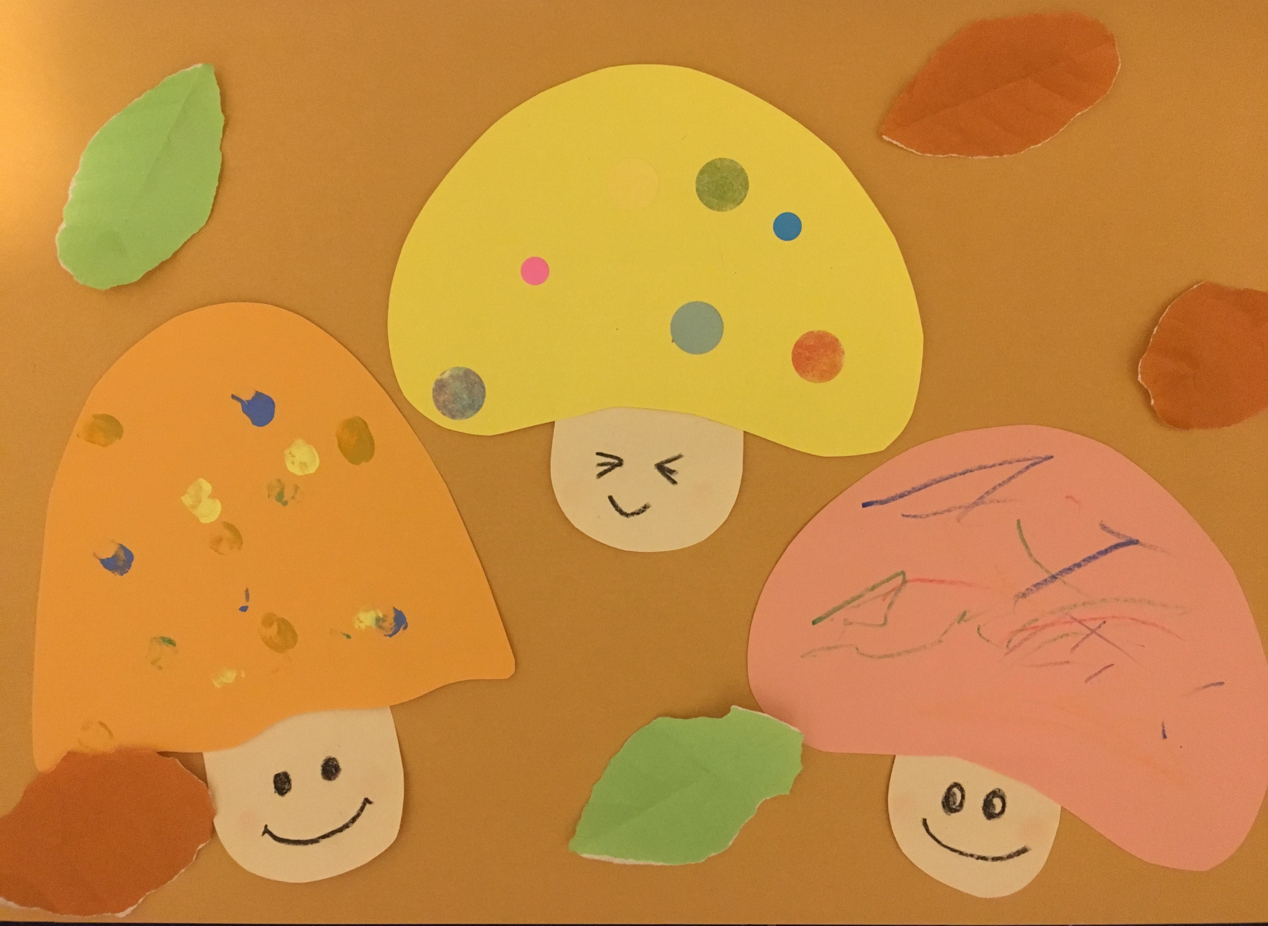 保育園・幼稚園 ０～１歳児向け！１０月にオススメの製作特集！ 保育製作こどもっと 子育て・保育のための手遊び・体操共有サイト