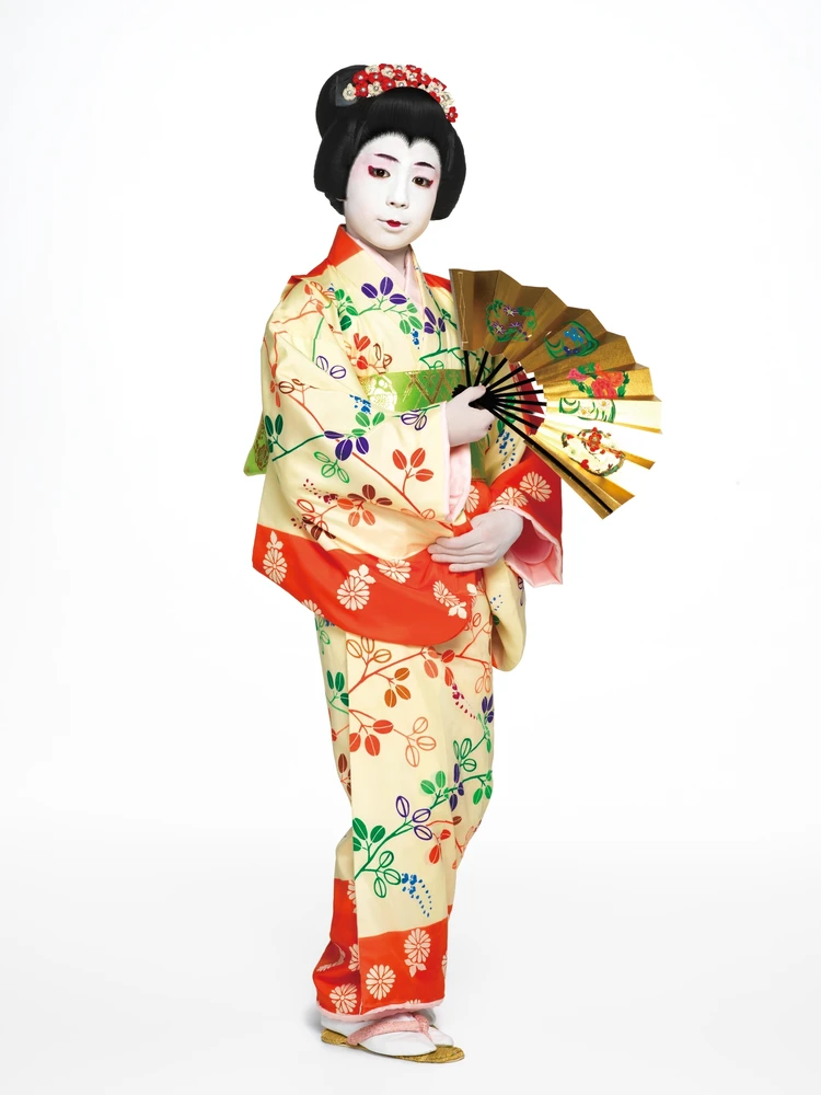 寺島しのぶ、継娘＆実息子の“きょうだい顔出し”ショット公開「まほろ君嬉しそうですね」「素晴らしい家族の再会」オリコンニュース ORICONNEWS