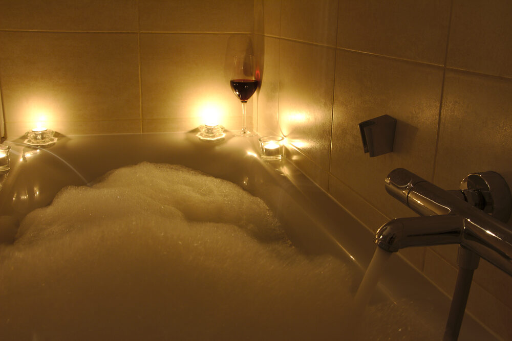 もしかして夫婦一緒にお風呂に入る家庭は多数派！？ママになっても旦那と入浴できる？ママスタセレクト