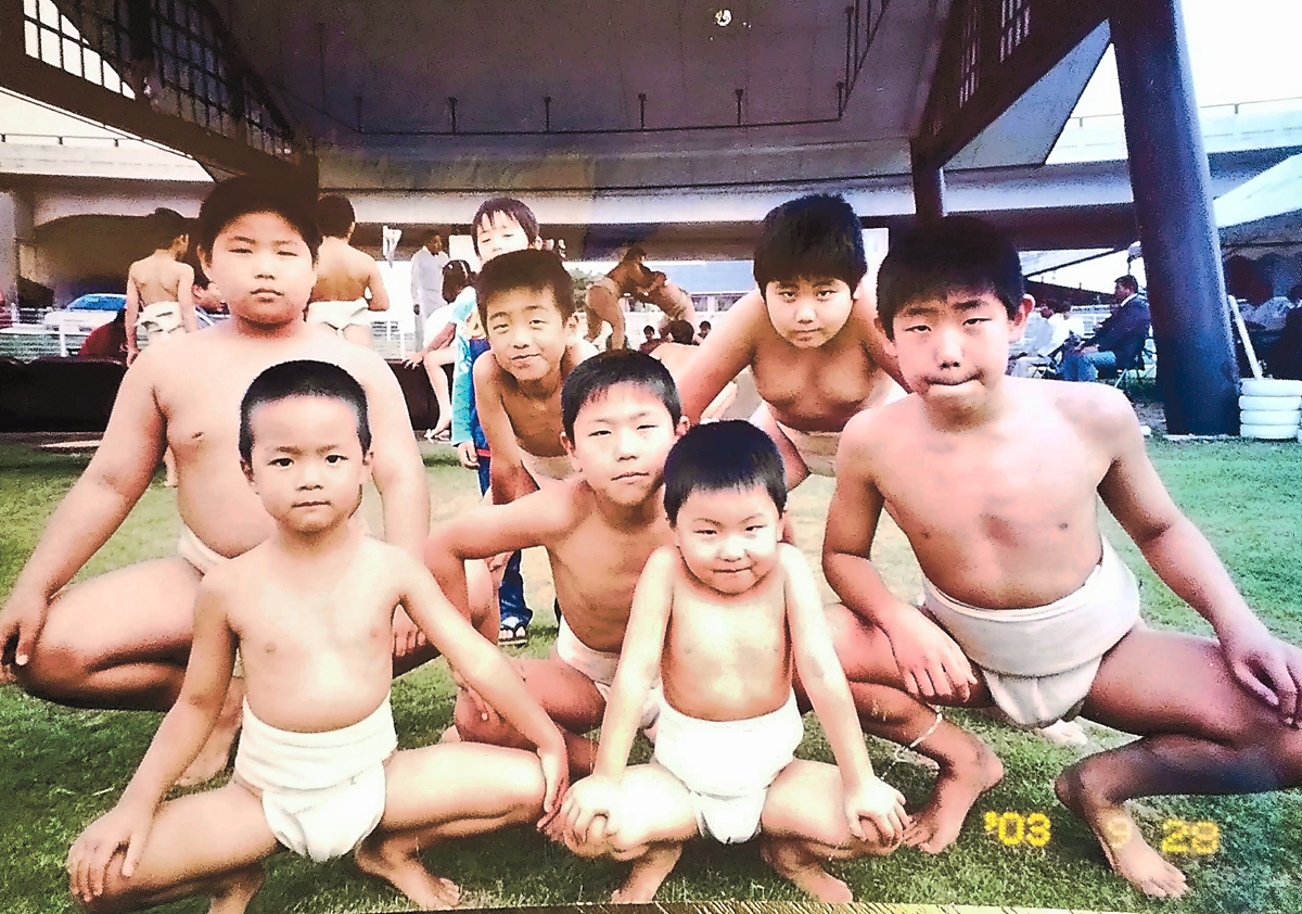 わ〜ちゃん貴景勝常盤山部屋大相撲 大関芦北場所巡業三兄弟 玉鷲若隆景力士かわいい三兄弟 全角度かわいいInstagram