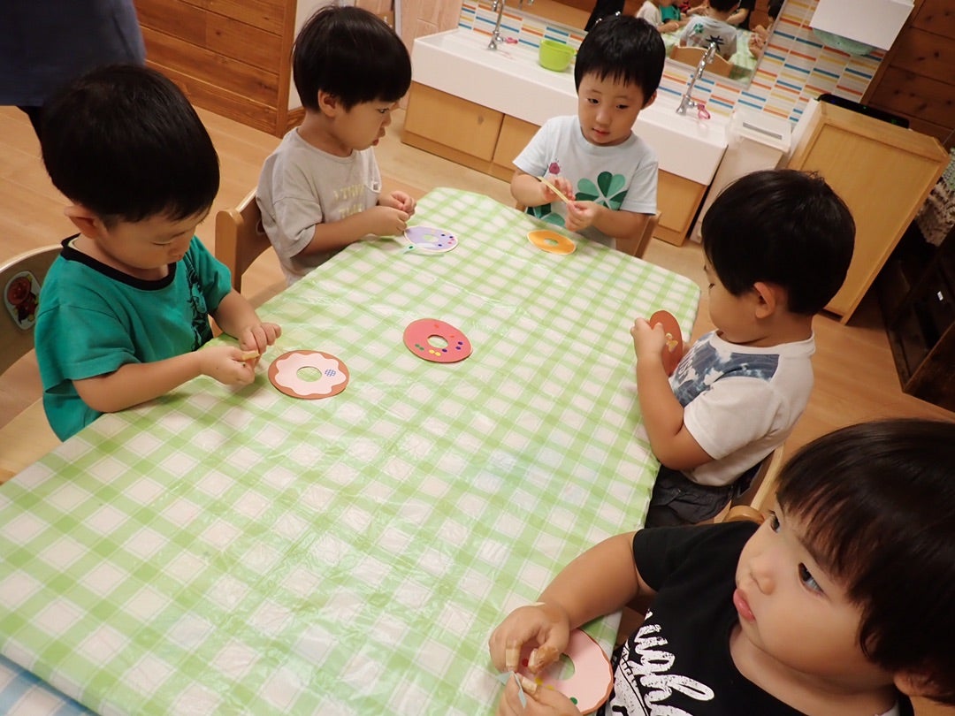 お買い物ごっこわいせんせい！のほいくしつ