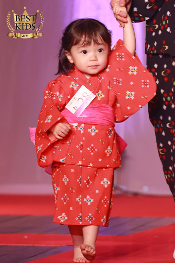 Birthday Photo🎂 きょうだい撮影も♡♡ベストキッズオーディション ベストキッズオーディションファイナリスト令和生まれ 5月生まれ 8月生まれ 4歳 2歳1歳 2歳差育児 年子育児 3きようだい 可愛い赤ちゃんのいる生活 子供のいる生活 女の子ママ男の子ママ 親