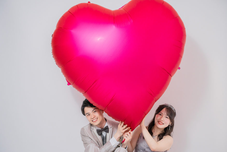 Amazon大中小 ハート 風船 バルーン 5枚セット バルーンリボン付き♪ 前撮りアイテム 投げキッス フォトウェディング 大きい 風船 前撮りアイテム 結婚 結婚式 誕生日 飾り 装飾 飾り付け風船・バルーンおもちゃ