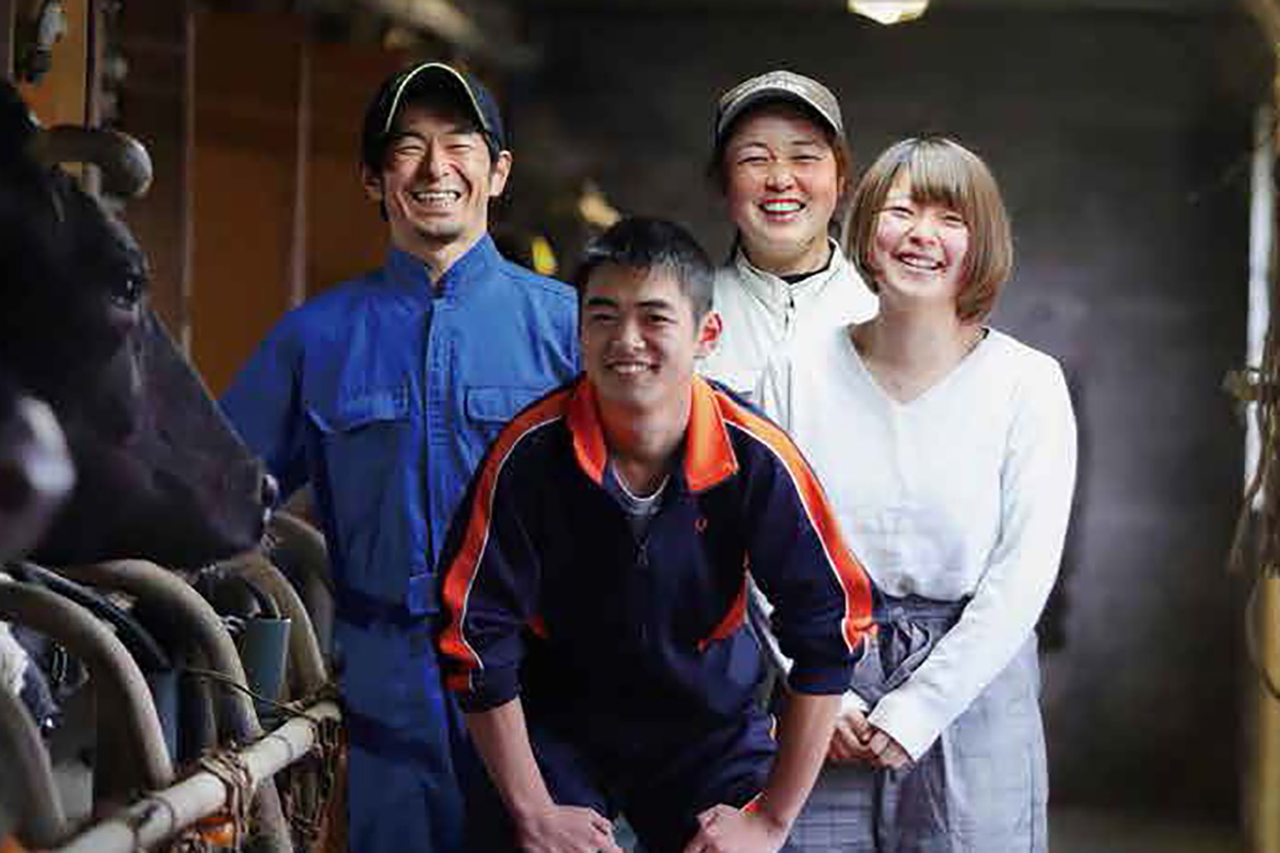 表紙の人」星野さんご一家 - きたかる 浅間北麓じまんマガジン Web版