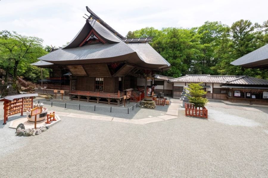 金鑚神社 かなさなじんじゃ- 埼玉県