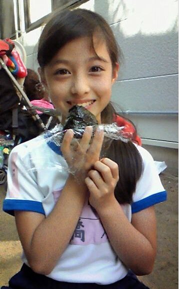 橋本環奈・上白石萌音・川栄李奈・福地桃子 “4人の千尋”が競い合う『千と千尋の神隠し』 島田薫- エキスパート - Yahoo!ニュース