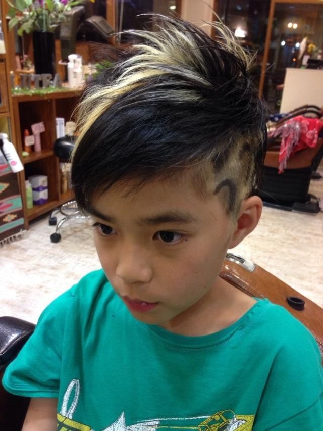 小学生男子のおしゃれな髪型アンケートでわかった人気の髪型をランキング紹介！HugKum はぐくむ